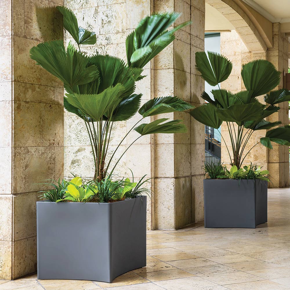 Crescent Garden Pinch Planter - Image 4